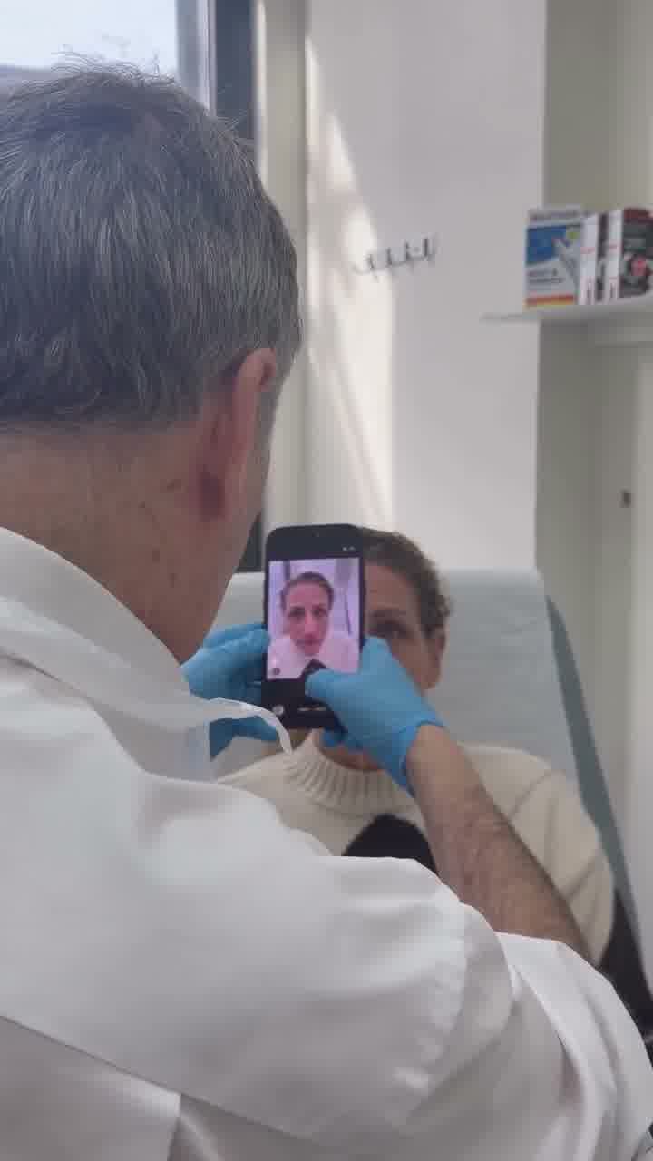 Dr Andrew Winter in clinic at Prestwich
